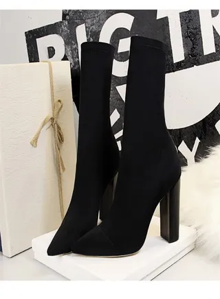 Wood Grain Heel Pointed High Heel Boots 9.5CM Black 