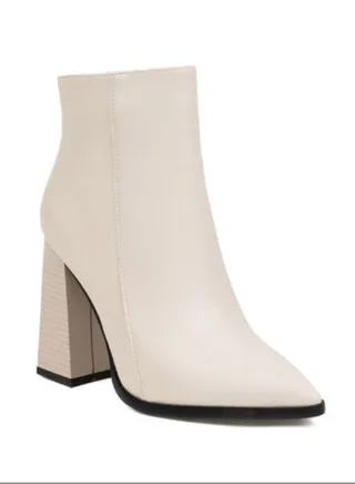 Solid Colored Pointy Boots For Women White 