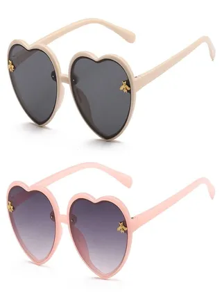 Heart-shaped Sunglasses for Kids Stylish Cute Bee Frame for Toddler Girls Boys Age 2-10 UV400 Protection, Children's Sunglasses Light Color Gradient Lens Jelly Frame Sunglasses 