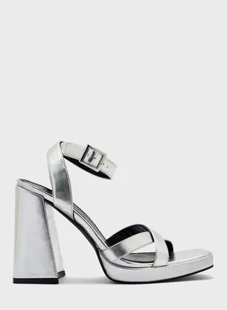 Crossed Strap Platform Sandals