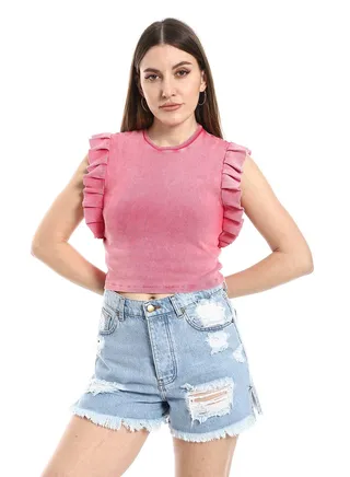 Top cut with fuchsia ruffles 