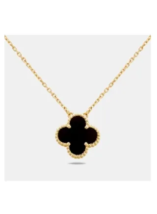 Van Cleef & Arpels Lucky Four Leaf Pendant Necklace 15mm Pendant 