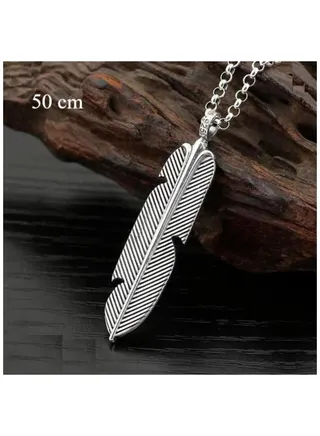 A luxurious necklace with a feather design of the purest types of silver caliber 925 _ size 50 
