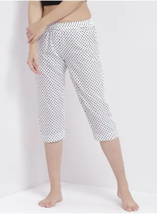 Casual Comfortable Relaxed Fit Three Quarter Pyjama Pants With Matching Scrunchie White 