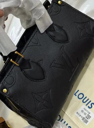 LOUIS 