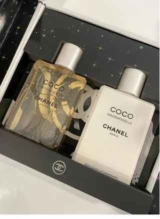 C H A N E L 