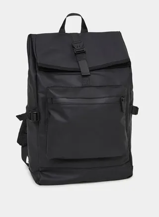 Solid Buckle Detail Backpack