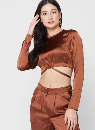 Crew Neck Tie Detail Crop Top 