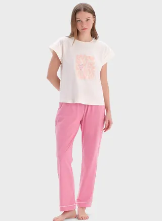 Crew Neck T-Shirt & Pyjama Set 