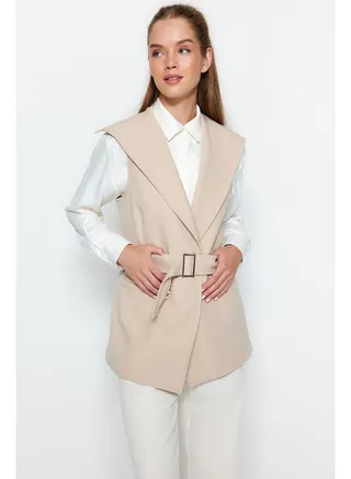 Cream Lined Woven Vest With A Belt TCTAW24YL00023 