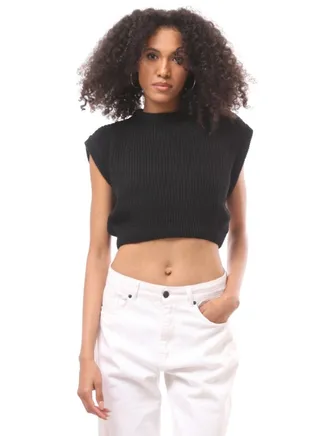 Slip On Black Regular Knitted Cropped Vest 