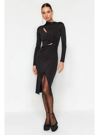 Black Fitted Knitted Window/Cut Out Detailed Evening Dress TPRAW24EL00143 