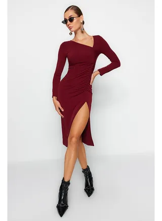 Burgundy Slit Asymmetric Collar Midi Knitted Dress TWOAW24EL00118 