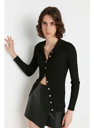 Cardigan - Black - Fitted 