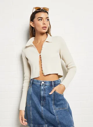 Loop Buttoned Cardigan Beige 