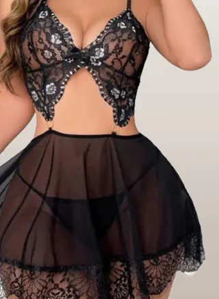 Women's lace lingerie set 