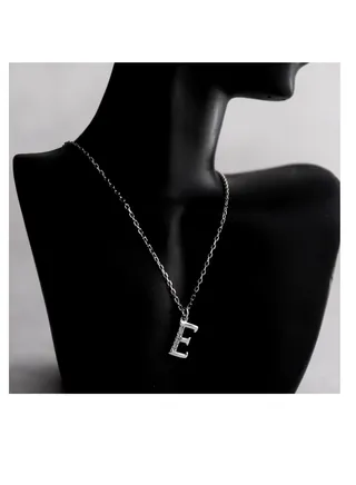 A unique silver women's chain with a letter pendant design E 