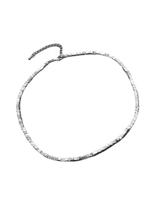 Broken silver and two items of chain all-match square clavicle 