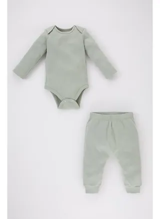 Babygirl New Born Regular Fit Envelope Neck Knitted Set - 2 Pieces 