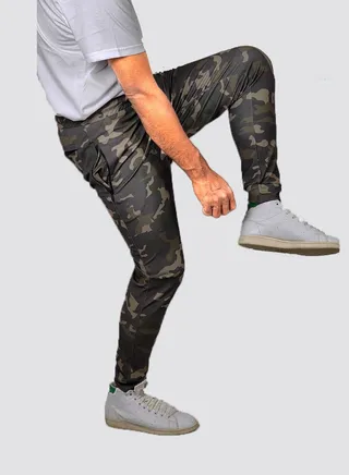 Flush Men's Camo Joggers Workout Pants for Gym Running and Bodybuilding Athletic Quick Dry Tapered Joggers Pant with 2 Pockets 