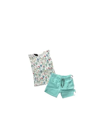 Girls' outing set consisting of a white floral T-shirt and turquoise shorts 