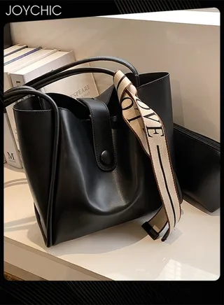 Women's Retro Large Capacity Shoulder Tote Bag Leather Waterproof and Wear Resistant Handbag Ladies Messenger Crossbody Bag for Travel Daily Work Black 