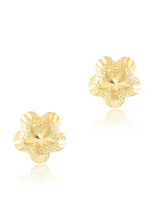 Unparalleled Craftsmanship: The Artistry of 18k Gold Earrings 