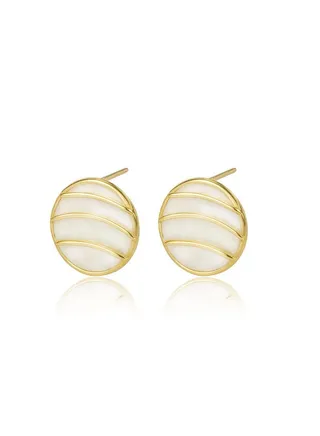 18K Gold Round Hollow Fritillaria Earrings For Women 