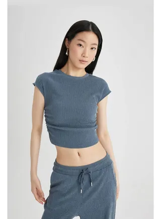 Woman Slim Fit Mock Neck Knitted Short Sleeve T-Shirt 