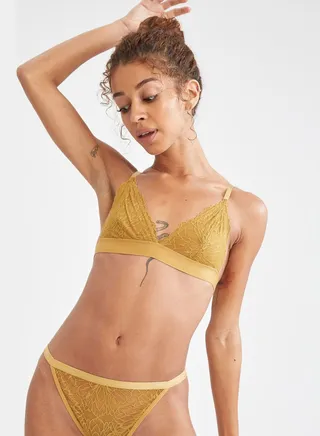 Lace Detail Brief 