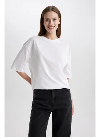 Woman Oversize Fit Crew Neck Knitted Short Sleeve T-Shirt 