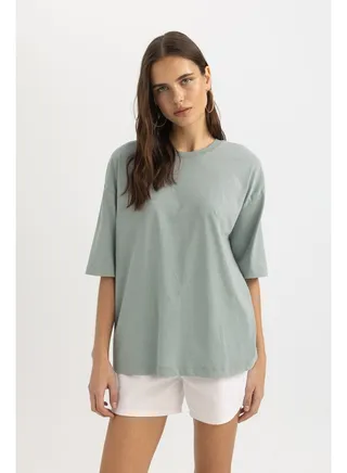Woman Oversize Fit Crew Neck Knitted Short Sleeve T-Shirt 