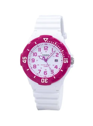 Women's Water Resistant Analog Watch LRW-200H-4BVDF - 39 mm - White 