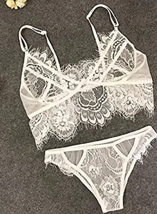 Women's 2 Piece Floral Lace Lingerie Set. 