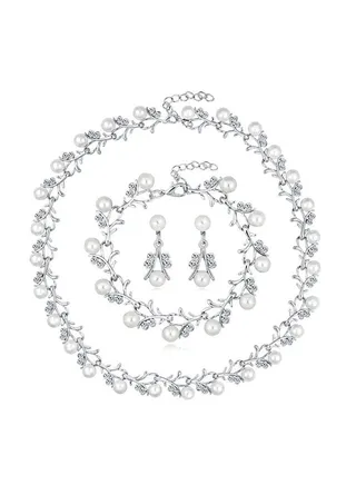 Fashion Jewellery Set With Pearl And Crystal 