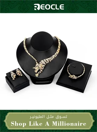 Women's 4 Pcs Jewelry Set Elegant Crystal Necklace & Earrings & Bracelet & Ring Bridal Wedding Party Costume Jewelry Set for Ladies to Match Dress 