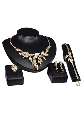 4-Piece 18 Karat Gold Jewellery Set 