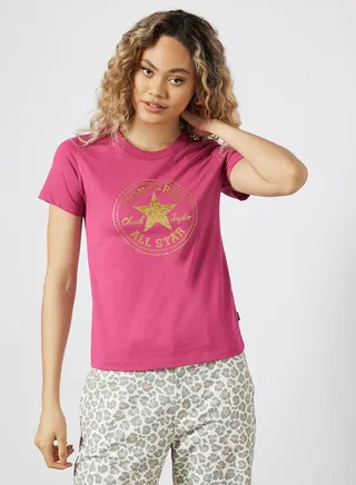 Authentic Glam Chuck Patch Graphic T-Shirt Red 