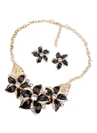 Rhinestone Studded Flower Pendant Jewellery Set 