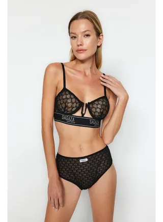 X Sagaza Studio Black Lace Classic or Slip Panties TCLAW24KU00000 