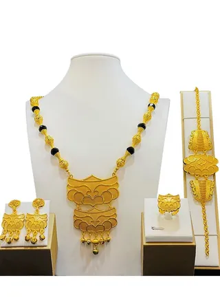 The most popular 24K jewelry set at the dinner party Necklace Earrings Ring Bracelet 