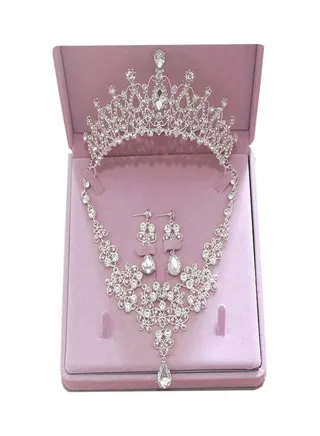 Stone Studded Jewelry Set 
