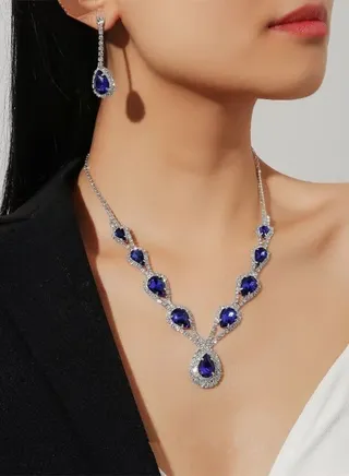 3 Pcs Rhinestone Necklace Earrings Set Drop-Shaped Pendant V-Neck Chain Ear Dangle Bridal Evening Dress Accessories for Women 