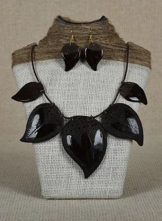 Women's Handmade Coconut Shell Leaves Shaped Necklace with Earrings Set 
