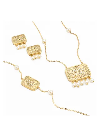 Sadaf 18K Medallion Traditional Gold Set 