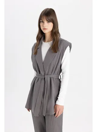 Woman Blazer Collar Sleeveless Vest 