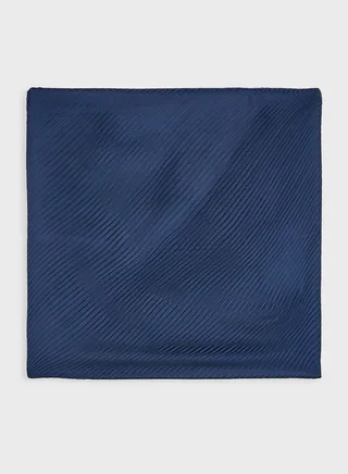 Crinkled Look Scarf
