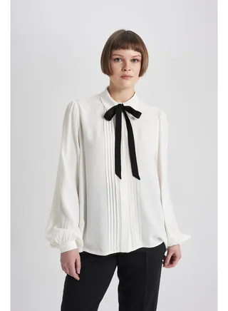 Woman Regular Fit Shawl Neck Smart Casual Woven Long Sleeve Shirt 
