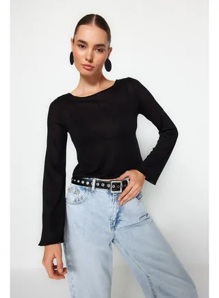 Black Boat Neck Regular Fit Crop Knitted Blouse TWOAW24BZ00156 