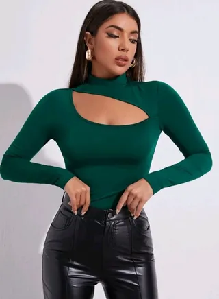 SHEIN Privé Mock-Neck Cut Out Front Top 